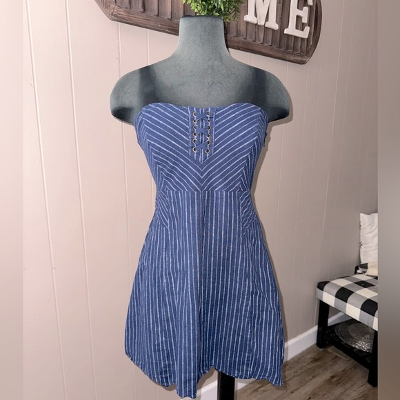 Kimchi Blue • Strapless Striped Fit and Flare Mini Dress - Picture 1 of 15